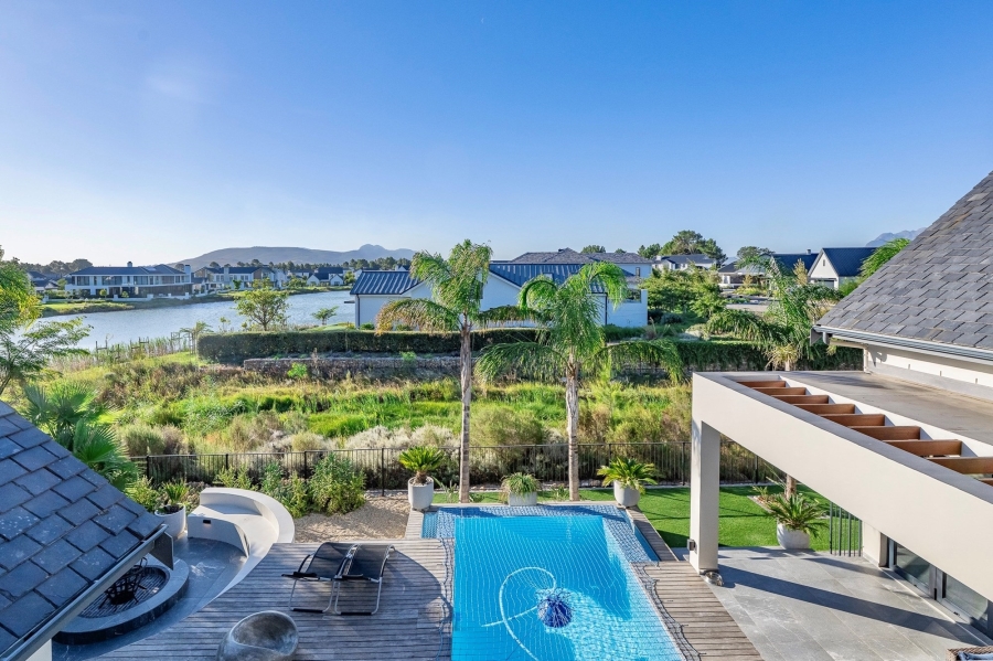 5 Bedroom Property for Sale in Pearl Valley at Val de Vie Western Cape